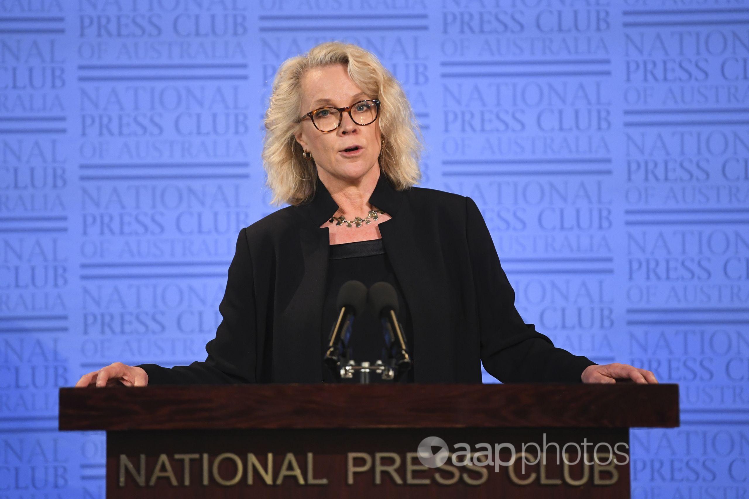 Laura Tingle addressing the National Press Club in Canberra