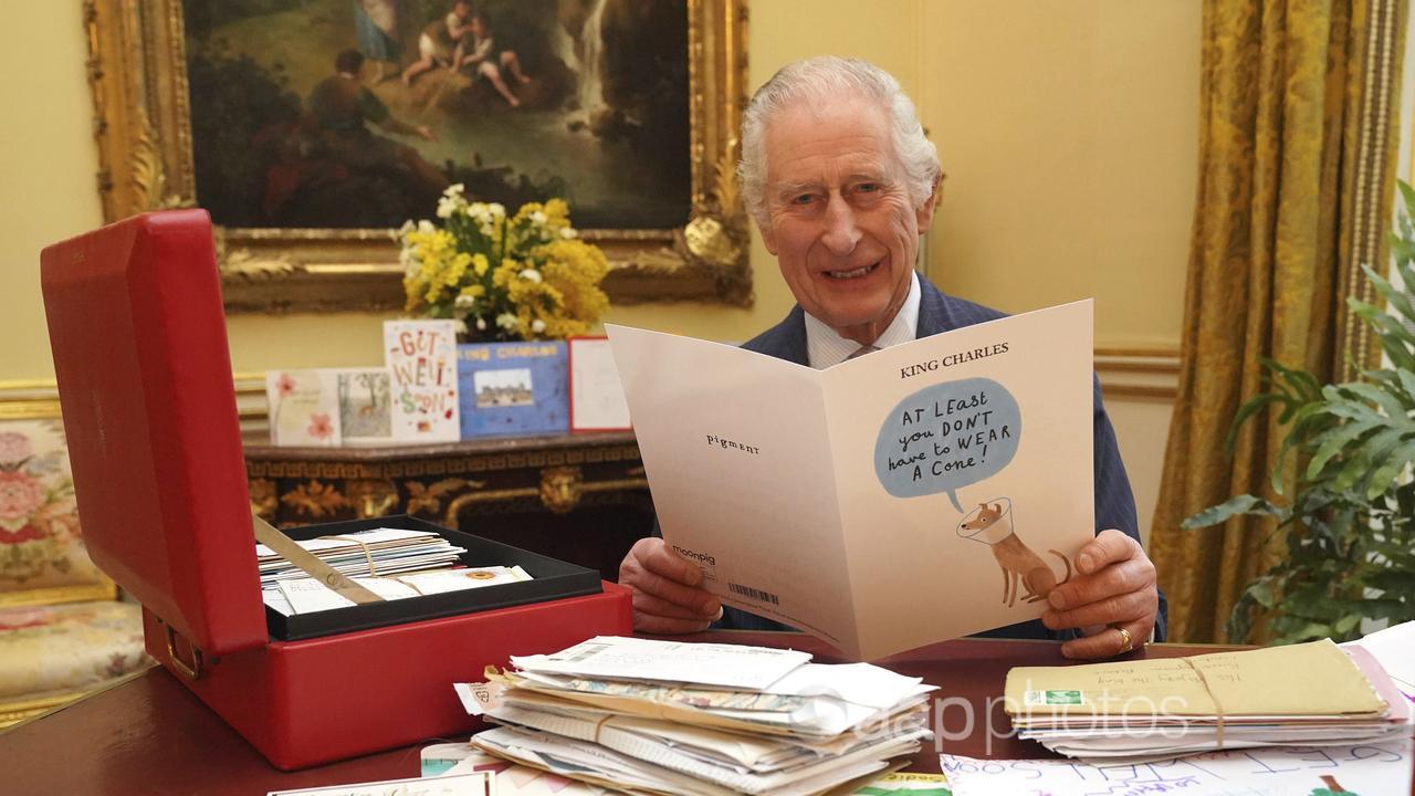King Charles reads messages following his cancer diagnosis.
