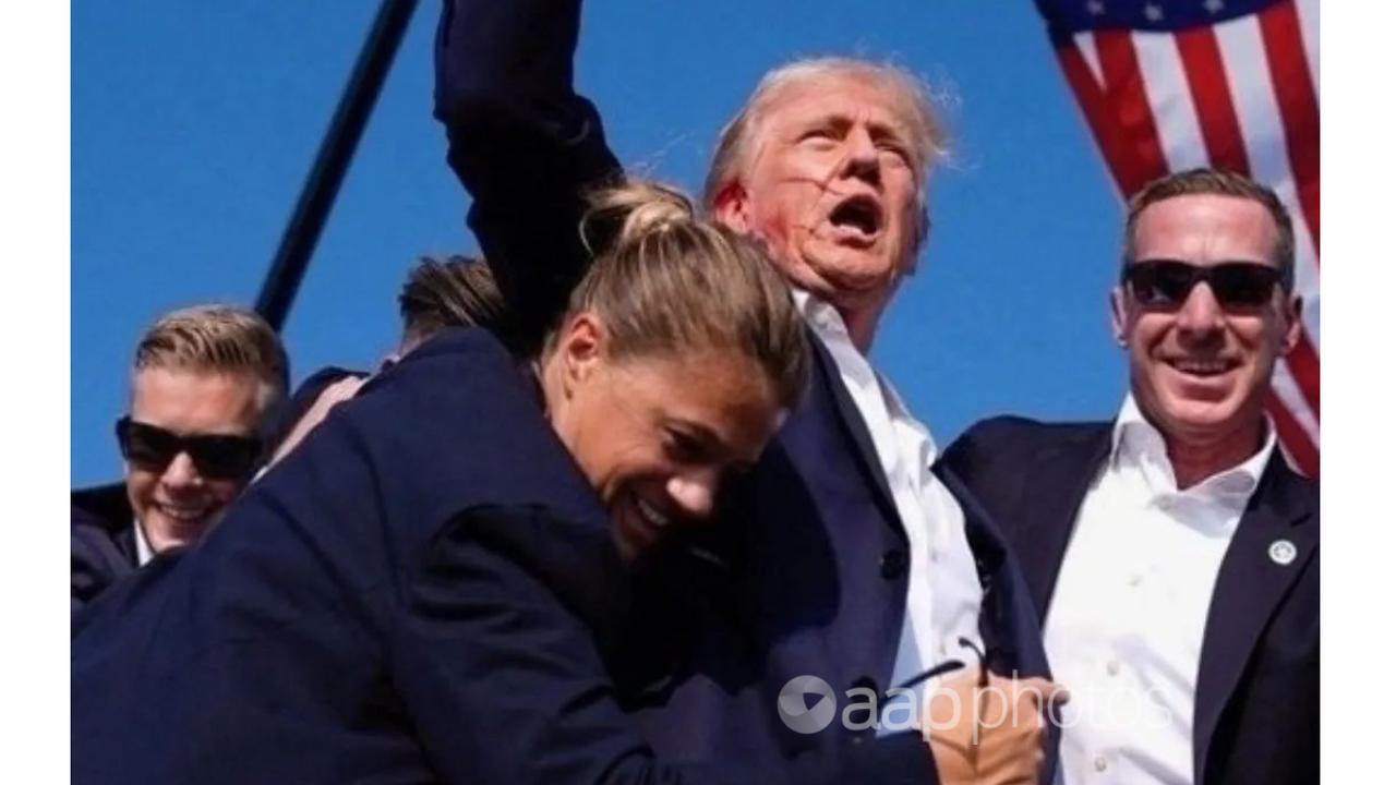 Faked picture of SS smiling after Trump assassination atttempt