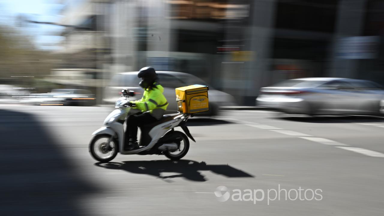 Gig delivery rider