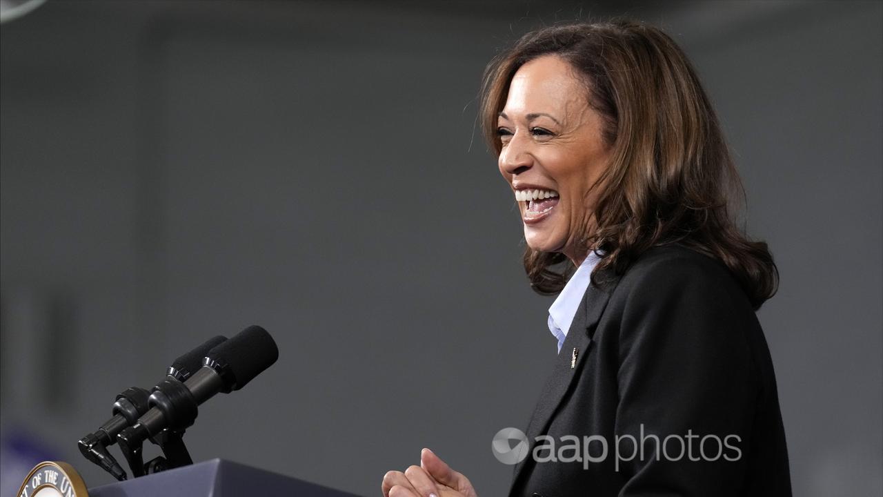  Kamala Harris speaks at a campaign event in Detroit