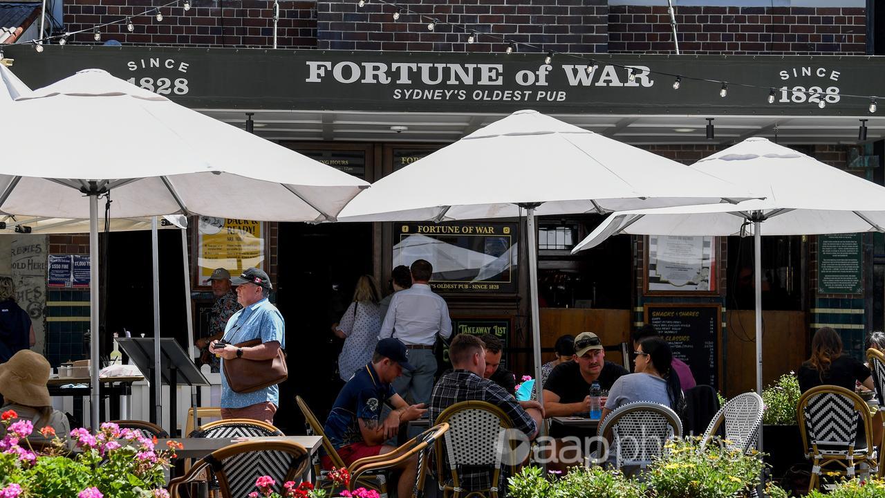 Pubs and cafes at The Rocks, Sydney