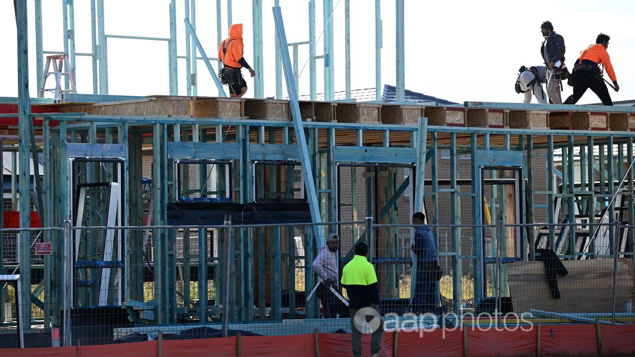 Residential construction prices rose 0.9 per cent over the quarter.