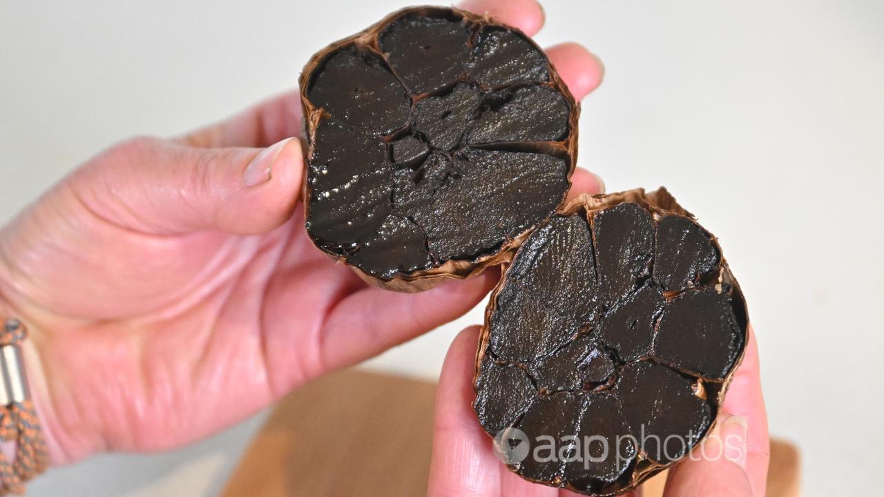 Garlicious grown black garlic